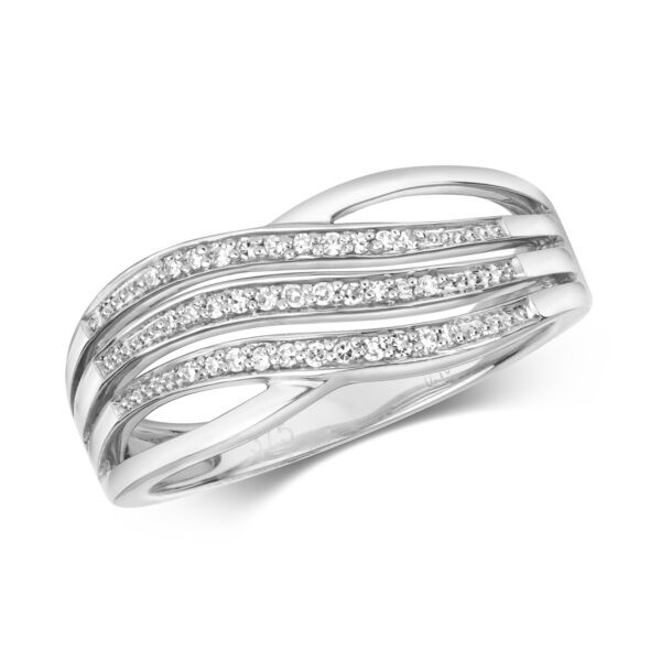 9 carat white gold diamond dress ring