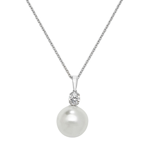 sterling silver freshwater pearl pendant and chain