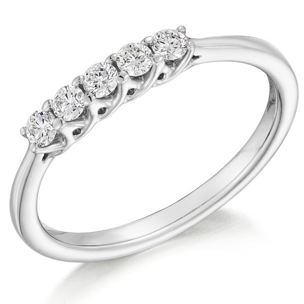 9 carat white gold diamond five stone ring